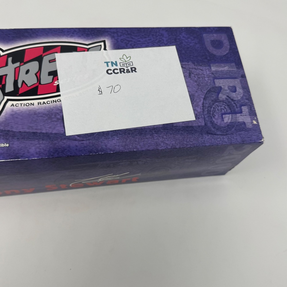 Tony Stewart #20 JD Byrider 2000 Dirt Car Xtreme 1:24 Action Diecast 1 of 9000